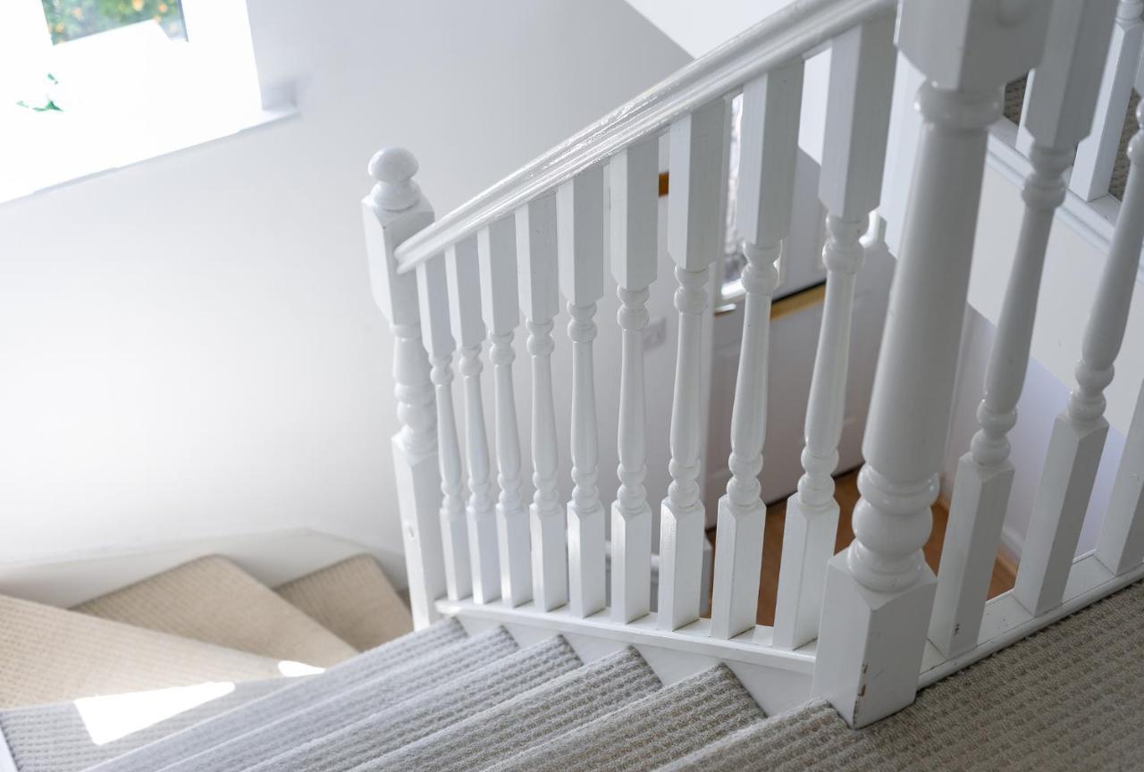 Kvm - Highclere House For Large Groups With Parking By Kvm Stays Hampton Eksteriør bilde
